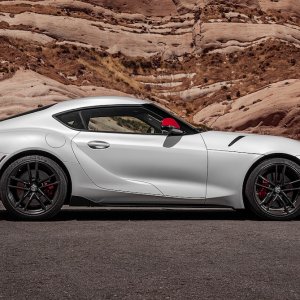 2020-Toyota-Supra-Launch-Edition-side-view-parked.jpg